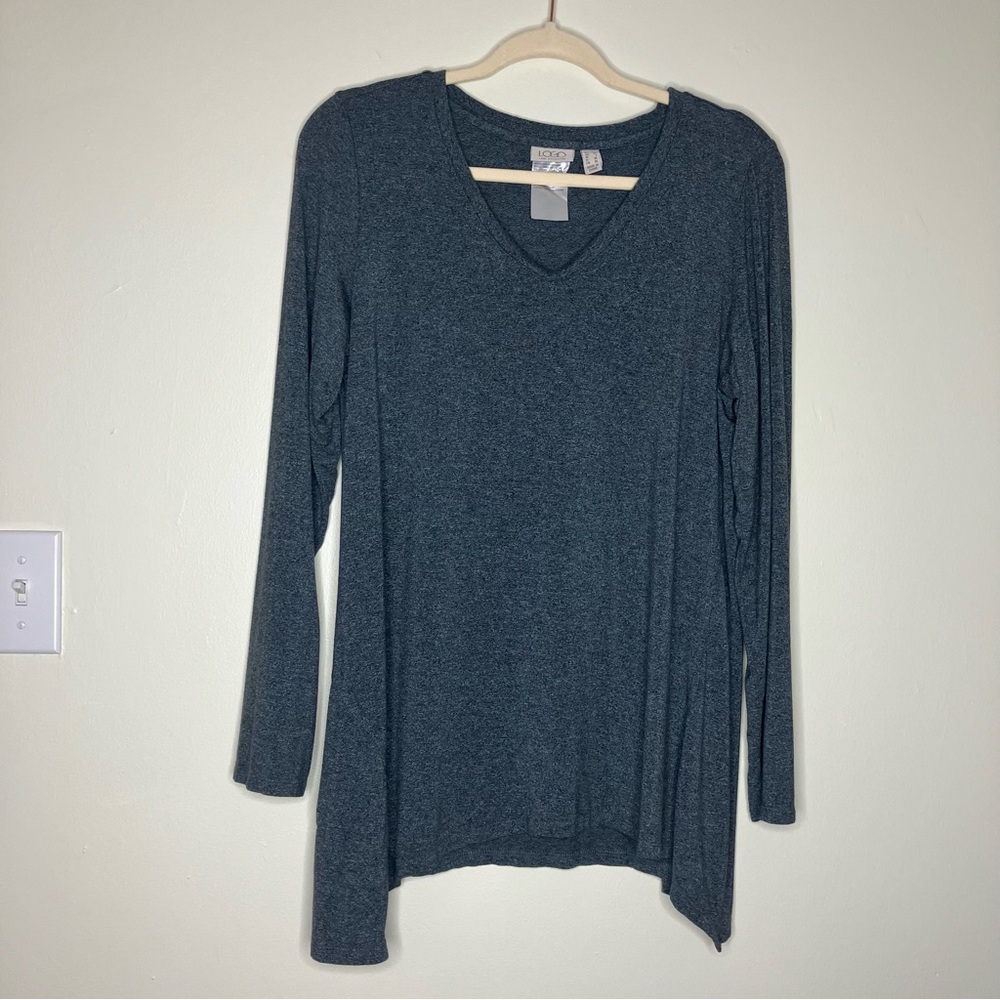 LOGO Lori Goldstein long sleeve shark bite asymmetrical hem top L